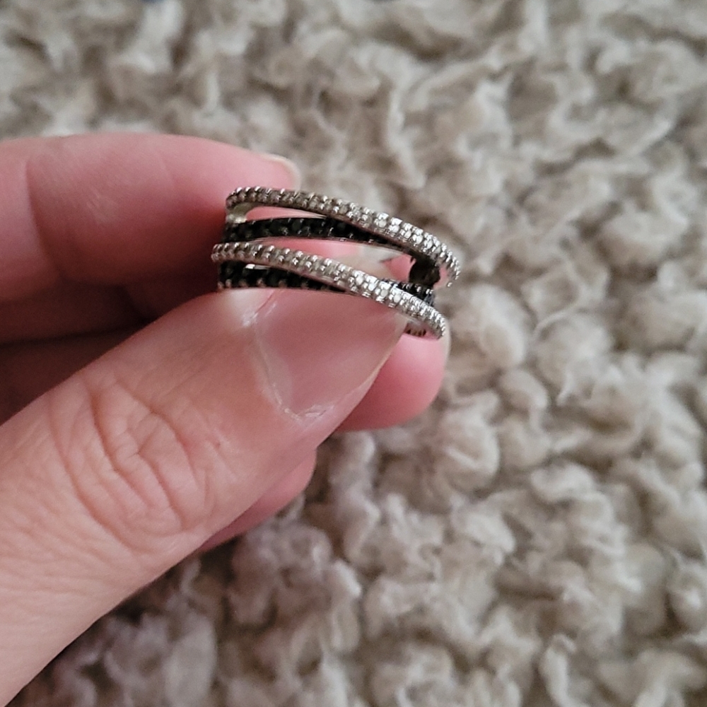 Sterling silver ring. - Picture 2 of 5